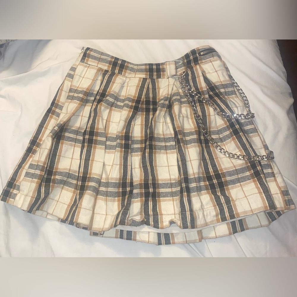 Forever 21 pleated plaid chain mini skirt